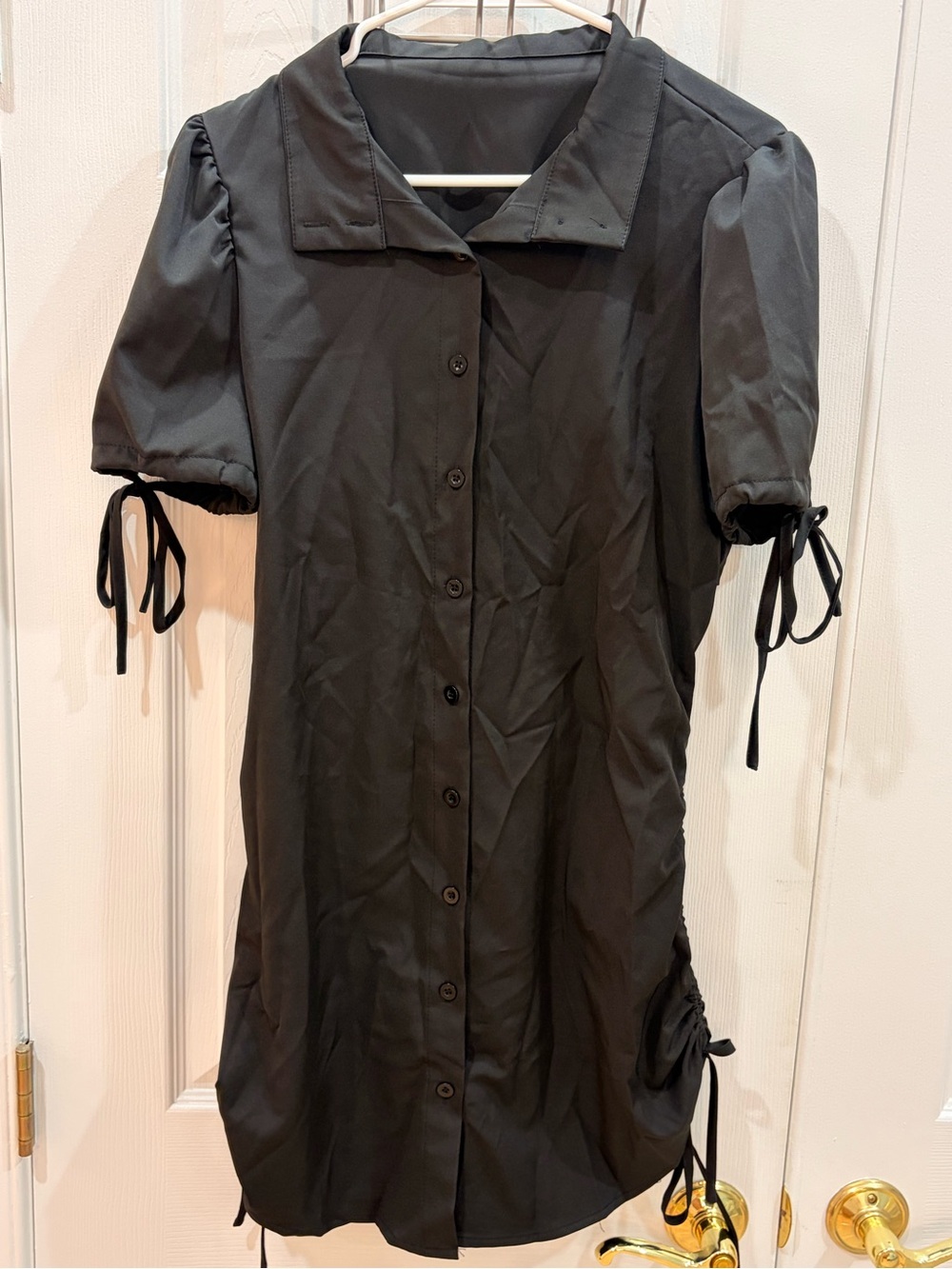 SHEIN Black Button-Front Mini Dress with Puff Sleeves